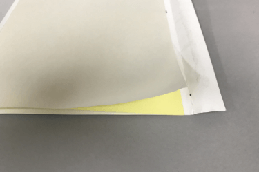 謎解き冊子のシール加工のイメージ画像